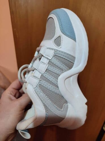 steve madden sandale sa cirkonima: Patike, veličina - 37 — 1