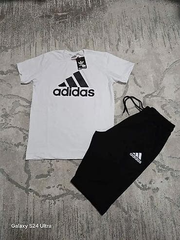kaputi mona: Trenerka Adidas, bоја - Crna — 3