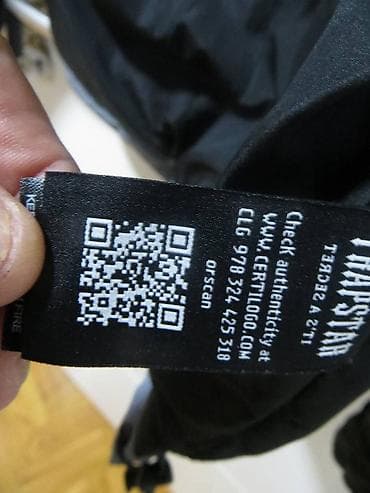 pull and bear jakne: Winter jacket S, color - Black — 6