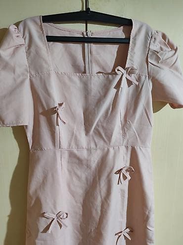 mac puder: Ružičasta haljina sa mašnama - Kroj: mini/iznad kolena, blago — 2