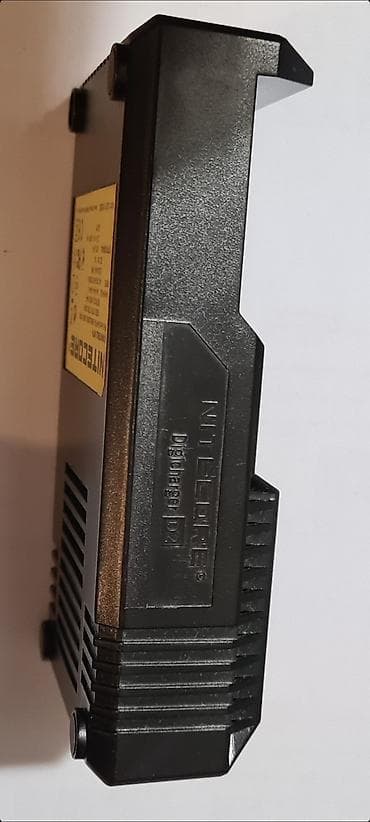 pec od felni: ☆ Prodajem pametni punjač baterija Nitecore Digicharger D2 EU. Nije — 7