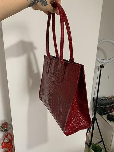 Lične stvari: Za sve info javite mi se
Jako kvalitetna torba — 2