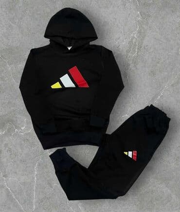 Tracksuit sets: 👇🏻👇🏻TRODELNI SETOVI👇🏻👇🏻 💰💰2750 din ili dva 4500din💰💰 Set sadrzi — 2