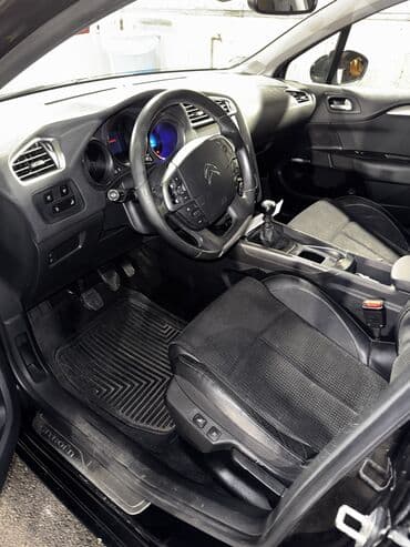 Automobili: Citroen C4: 1.6 l | 2010 г. 204000 km Hečbek — 8