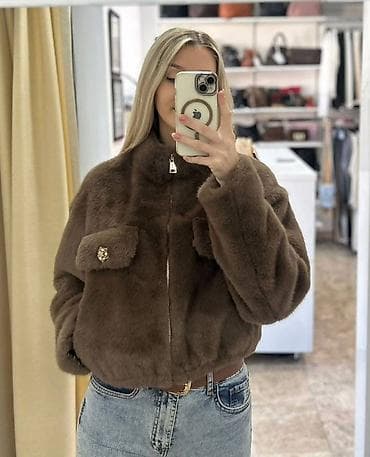 pull and bear teddy kaput: Preslatke bundice
Cena: 5000 din — 4
