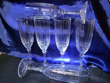 swarovski case za vino cena: Case nove za vino Luminarc Francuska 80te. Cese,sve na njima odsjaj — 6