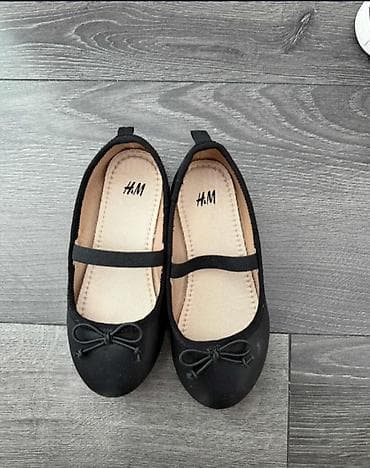 protiv klizanja obuce: H&M nove crne baletankice, vreličine 27 — 2