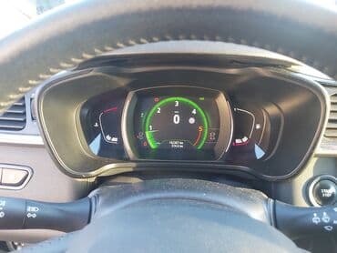 dukserice za menjac: Renault : 1.6 l | 2016 г. 163000 km Crossover — 7