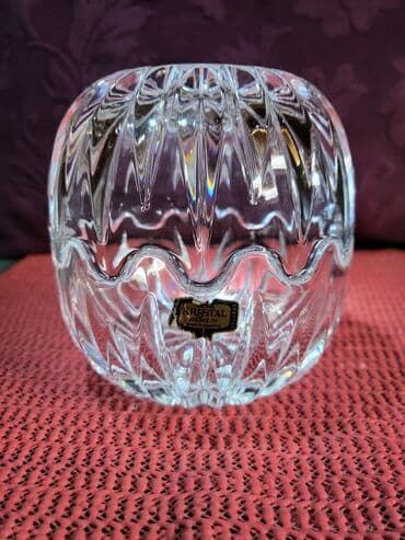 swarovski kristal cena: Satula nova ili dve bombonijera,kristal Zajecar. 70te. Satula ili — 2
