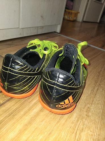 zara crveni prsluk: Komplet sportskih i casual patika – više modela - Adidas Messi — 8