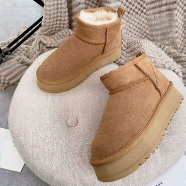 dune obuca: Ugg mini boots — 9