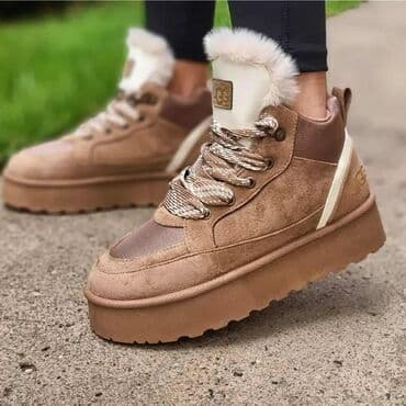 Women's Sneakers and athletic shoes: 39 — 2