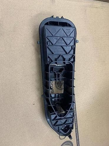 kola za mladence: NOSAC LAMPE DESNOG ZAD SVETLA ZA VOLKSWAGEN UP! - 1S0945258A | Nosac — 1
