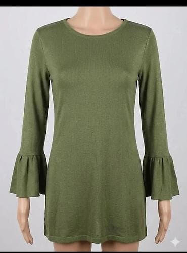 Ženska tunika/bluza u maslinasto zelenoj boji. Klasičan okrugli izrez