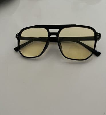 Kaiševi: Sunčane naočare - Sportski model: pravougaone polu-rimleš (ravan — 9
