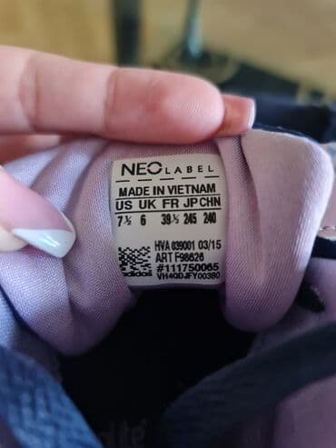 vm nike: Adidas, 39 — 3