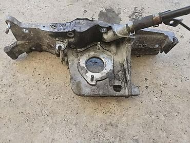 jastuk za sediste motora: KUCISTE PUMPE 2.0 110KW ZA SUBARU OUTBACK ZA 2010. GOD — 3
