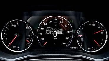 Car Interior Parts: KILOMETAR SAT ZA OPEL INSIGNIA OD 2017. DO 2022. GOD. | Polovni — 1