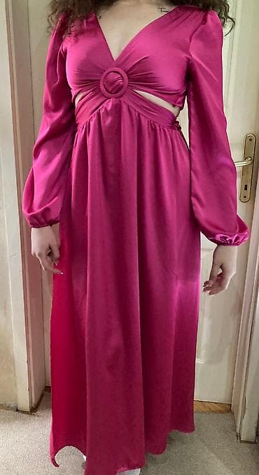 ramax nova kolekcija 2023: Nova sa etiketom satenska pink haljina uni veličine, do xl jer je guma — 2