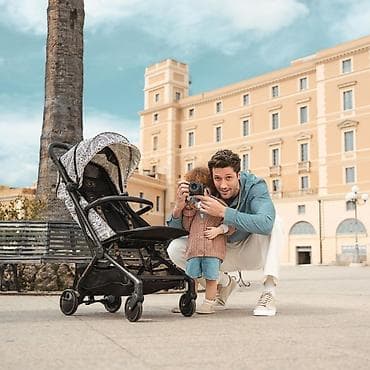 Kolica za bebe: KINDERKRAFT KOLICA PILOT 2 BIZUU LUNAR BLACK – kabinska, kompaktna — 1