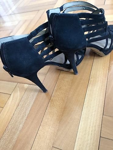 providne sandale na stiklu: ALDO sandale, 38 broj.

Očuvane, par puta obuvene — 3