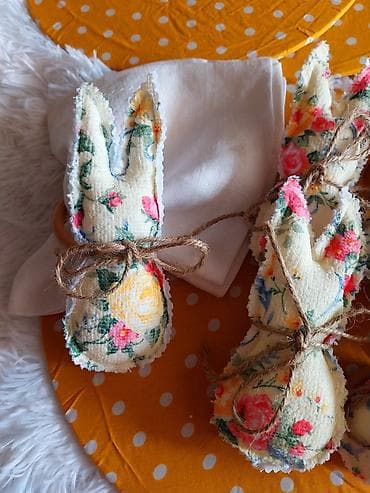 prstenčići za salvete: Uskršnji set dekoracija od filca – ručni rad- prstencici sa zekom. - — 10