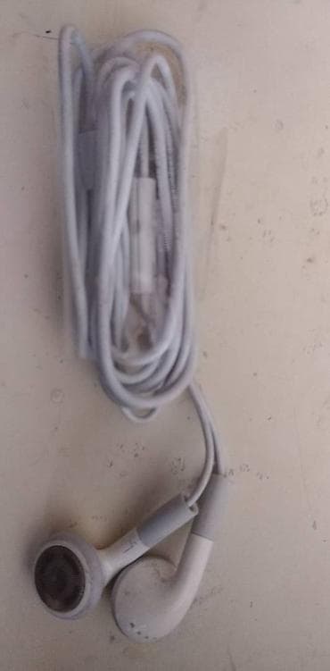 Slusalice sa mikrofonom dzek 3,5 mm.kao nove na lalafo.rs Slusalice sa mikrofonom dzek 3,5 mm.kao nove