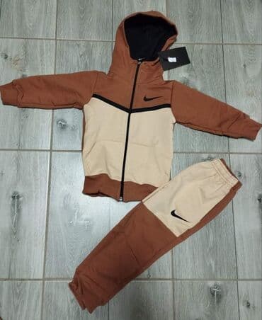 Decije trenerke samo 4400 din 
Plava 1 2 3 4 5
Braon 1 2 3 5
Pamuk