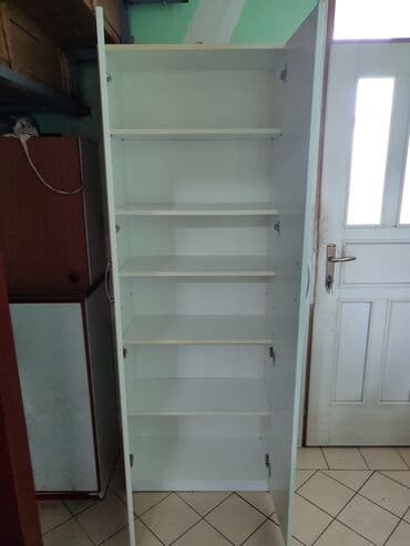 prenosivi ormar: Orman Dimenzije: Duzina: 69 cm Sirina: 32 cm Visina: 190 cm U — 2