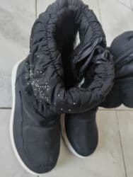 Beauty & Care: High boots, 38 — 2