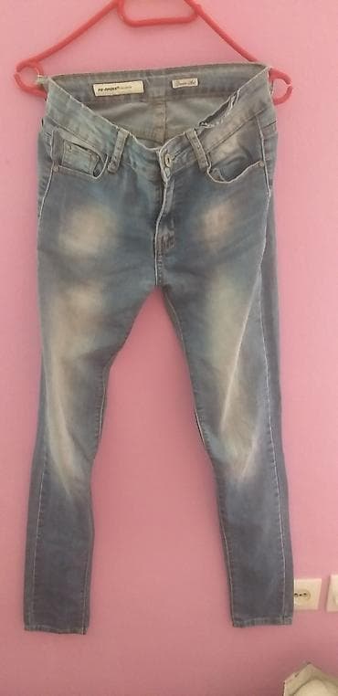 koji je ovo model patika: Ženske farmerke – 2 para 1) Stradivarius skinny super high waist - — 3