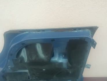 presvlake za prednja sedista: Vrata zadnja desna Lada 2131 Niva. Polovno, ocuano. Skinuto sa — 11