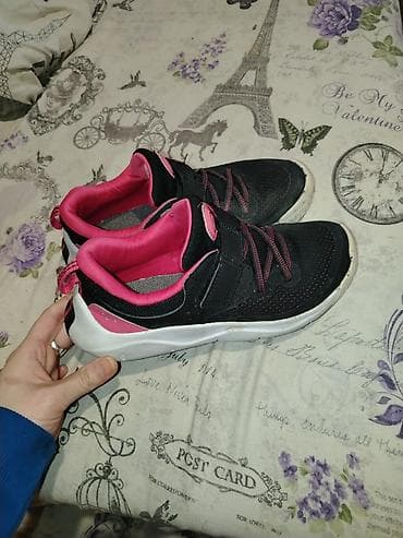 women secret obuca: Dečije sportske patike – crno/ružičaste - Model: patike sa elastičnim — 5