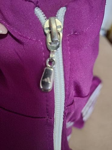 Sweatshirts: Trenerka za devojcice kao nova. vel 12 ali vise je za uzrast 10 godina — 5