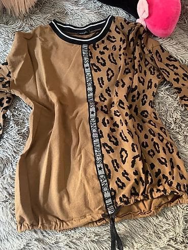 Bluza samo
500 din alcija jeftino
Sve vel na lalafo.rs Bluza samo
500 din alcija jeftino
Sve vel