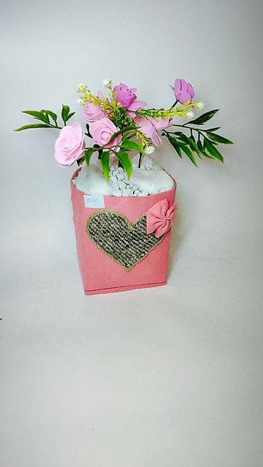 Prehrambeni proizvodi: Dekorativna aranžerska saksija sa veštačkim cvećem - Kvadratna — 6