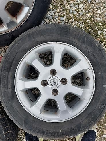 Other Vehicles: Aluminijumske felne Opel 15" - Originalne Opel alu felne, 4 rupe - — 1