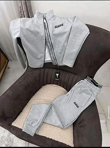 kofer cena: S m l xl xxl
4500 rsd
💋 — 3