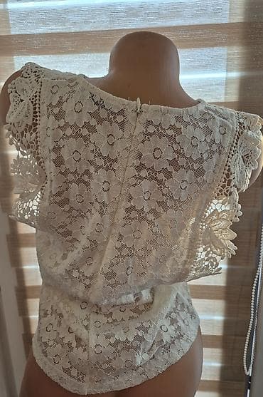Kupaći kostimi: Ženska čipkana bluzica bez rukava – bela - Materijal: fina bela čipka — 3