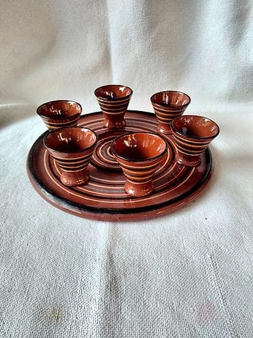 aparat za topljenje cokolade: Etno set za kratka pica Set casica za rakiju etno dizajna.Set od 6 — 1