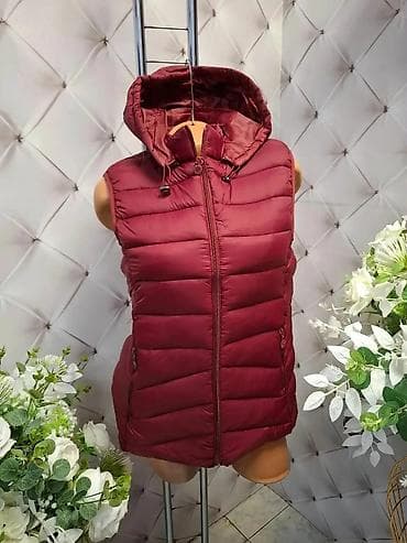 Ženska postavljena prsluk-jakna bez rukava, bordo boje. - Krojen u na lalafo.rs Ženska postavljena prsluk-jakna bez rukava, bordo boje. - Krojen u