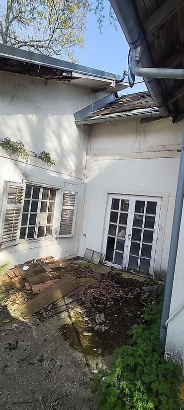 najmanje kuce na svetu: Kuća sa pomoćnim objektima – idealna za rekonstrukciju i — 3