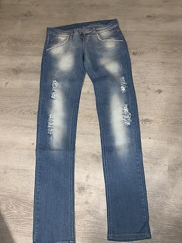 Br 29,imaju elastina prate liniju tela nogavice se suzavaju pri