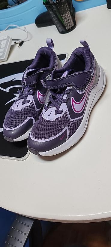 obuca bata: Dečije patike Nike – ljubičaste
Br. 35. Malo nošene, očuvane — 1