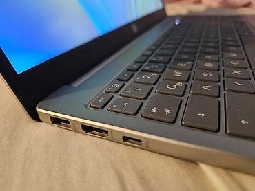 plastation 3: HP 15-fc0008nm (7S4T4EA) laptop - Ekran: 15.6" FHD 1920x1080, IPS — 7