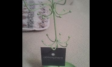 Metalni,fini,elegantni zeleni drzac za nakit,mindjuse,narukvice,nov,i