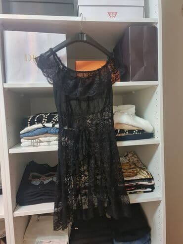 Women's Clothing: Crna čipkana haljina - Model: romantična, providna čipka sa floralnim — 2