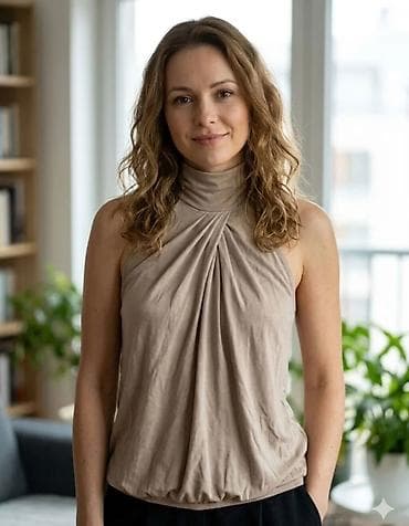 rolke bez rukava: Elegantna ženska bezrukavna rolka majica - Model: bez rukava — 1