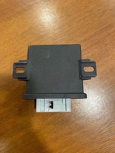 sapa za prikolicu: MODUL ZA KONTROLU NIVOA FAROVA ZA AUDI A4, A6, A7 . - 4H0907357B | — 3