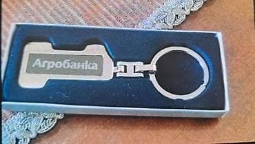 Belts: Color - Gold, New — 2